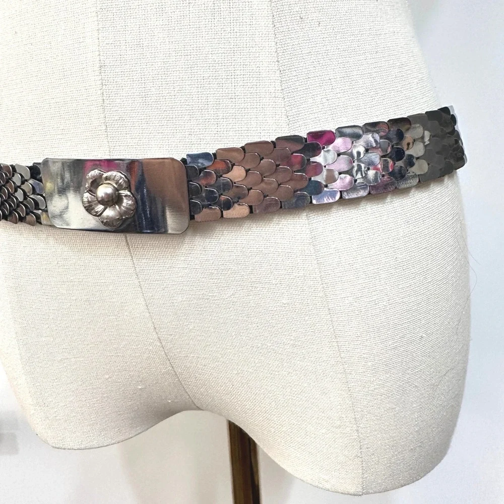 VTG 70s-80s Silver Metal Mermaid/Fish Scale Stretch Belt L Floral Buckle